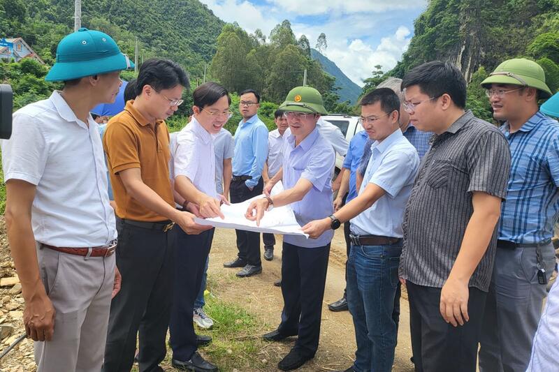 Phó Chủ tịch UBND tỉnh Hà Trọng Hải kiểm tra thực địa tại một số xã, thị trấn trên địa bàn huyện Than Uyên